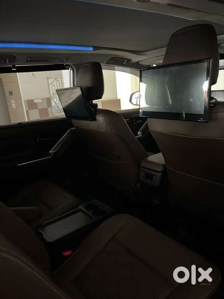 Toyota Innova Hycross 2025 - 1200 Kms
