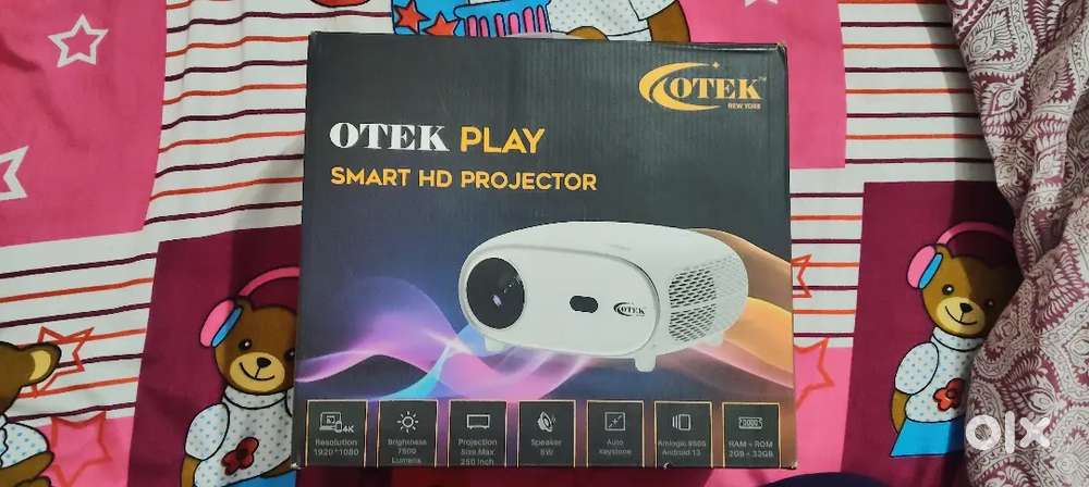 HD smart projector otek play