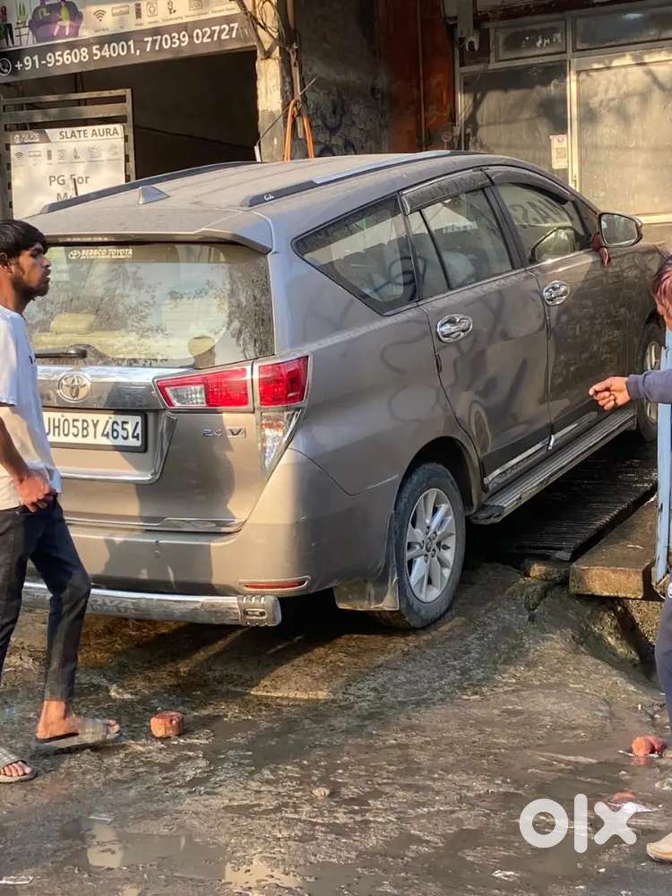 Toyota Innova Crysta 2017 Diesel 37000 Km Driven