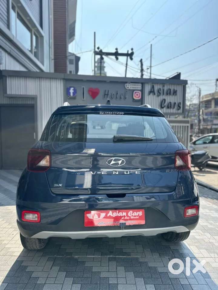 Hyundai Venue 1.5 Crdi Sx (o), 2022, Diesel
