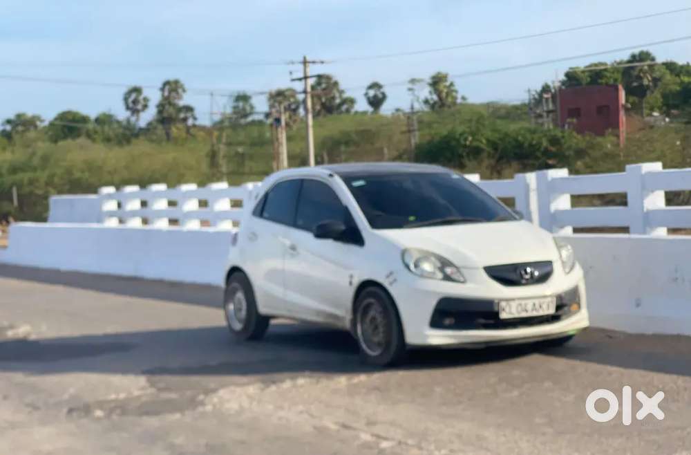 Honda Brio 2016 Petrol Well Maintained,fully Modified