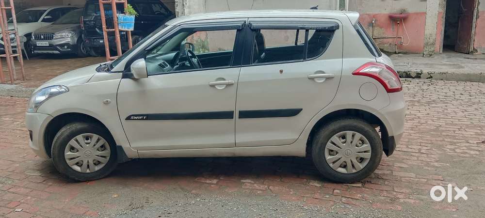 Maruti Suzuki Swift Lxi, 2017, Petrol
