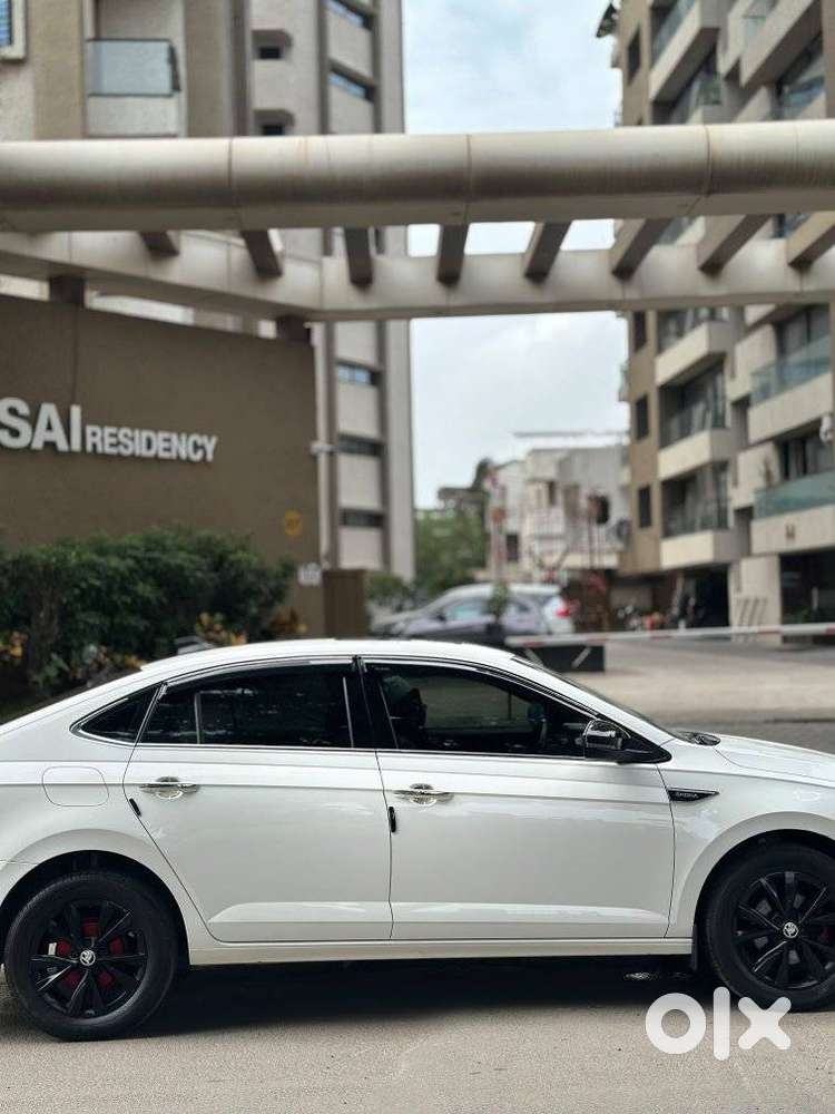 Skoda Slavia, 2022, Petrol