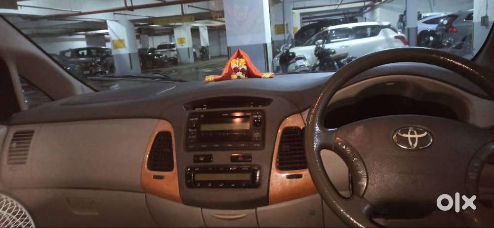 Toyota Innova 2010 Model Diesel Car