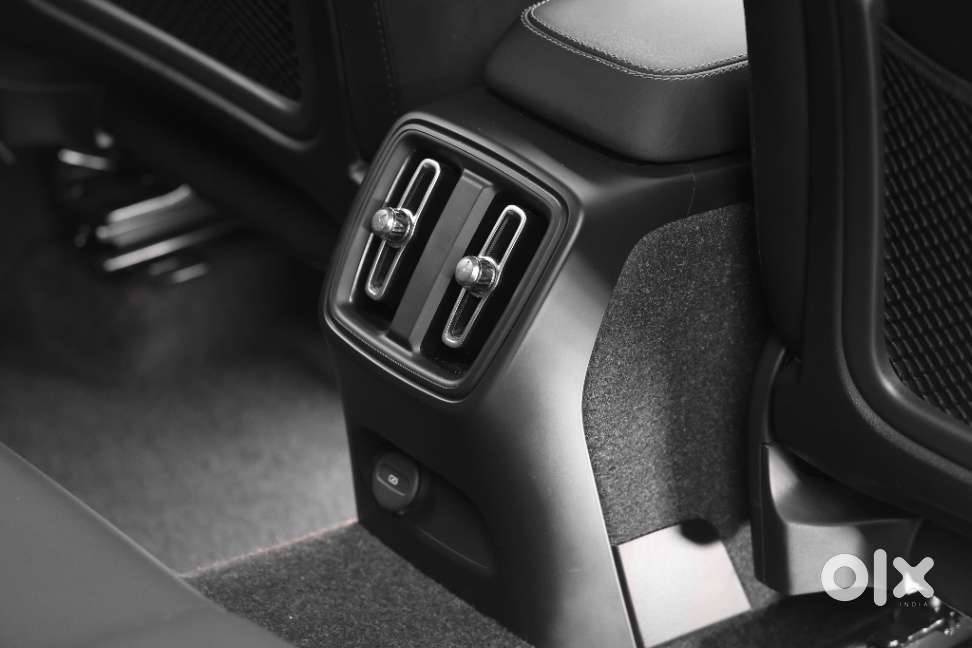 Volvo Xc40 Recharge, 2024, Electric