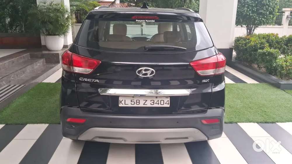 Hyundai Creta Petrol 32200km Driven