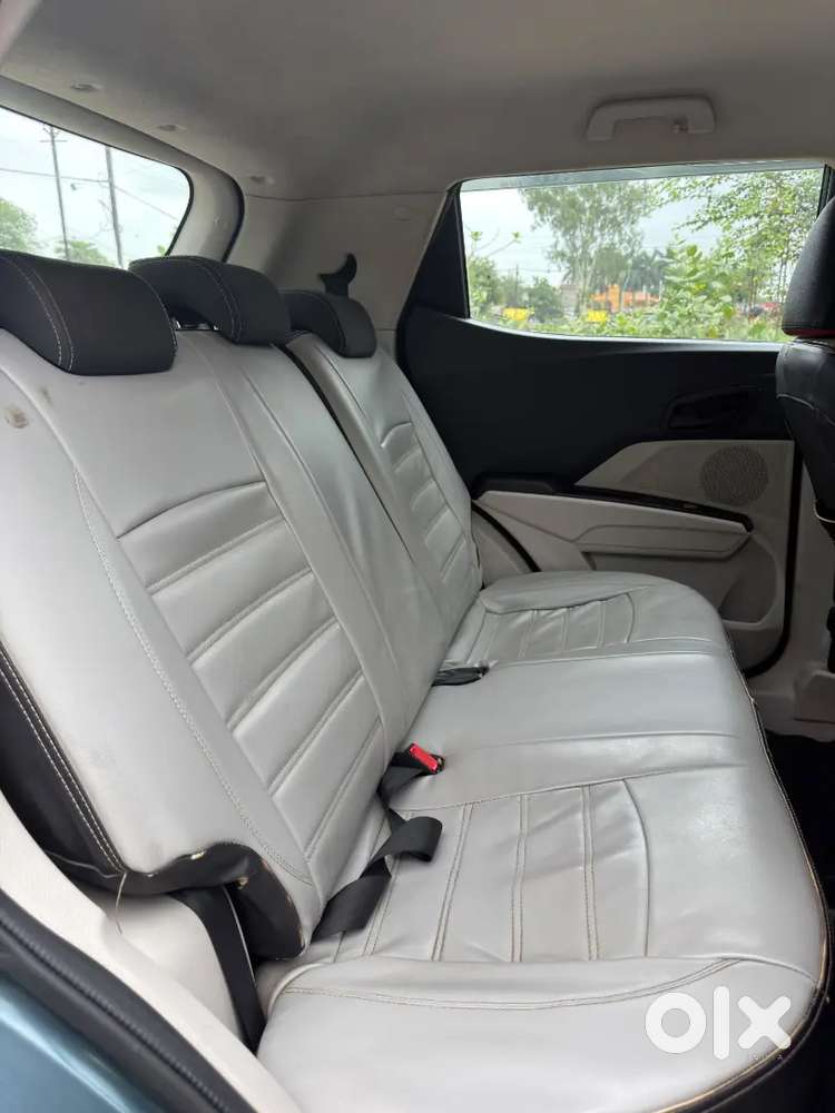 Mahindra Xuv300  2020 Diesel 67000 Km Driven