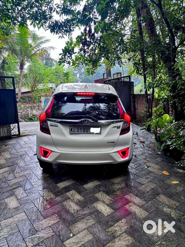 Honda Jazz Petrol 2015