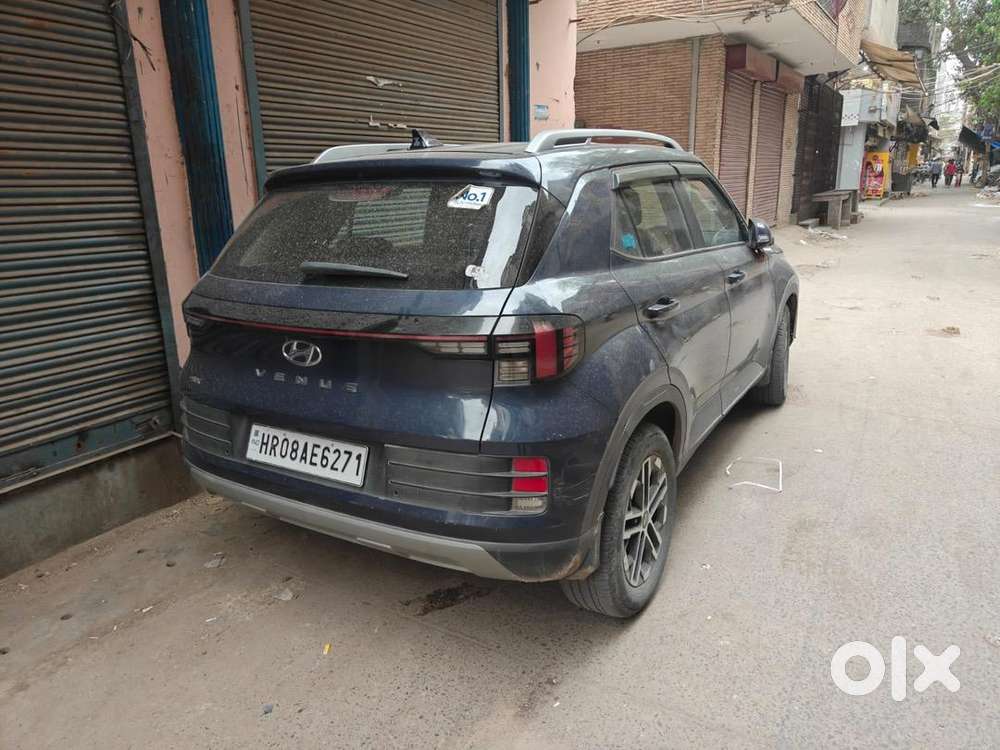 Hyundai Venue 2022 Diesel Well Maintained