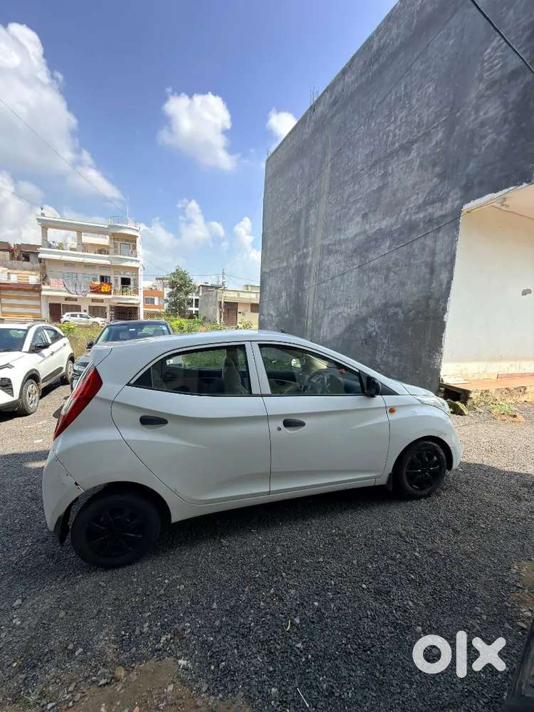 Hyundai Eon Era+| Petrol