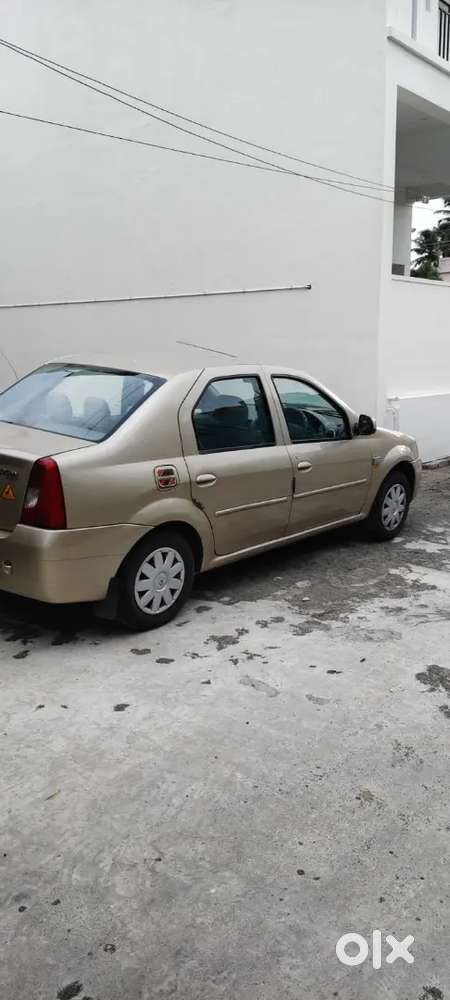 Mahindra Logan Petrol 2008