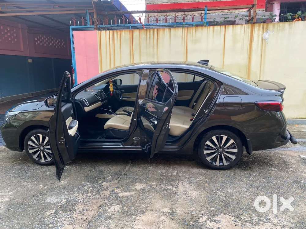 Honda City Zx 2023 Petrol