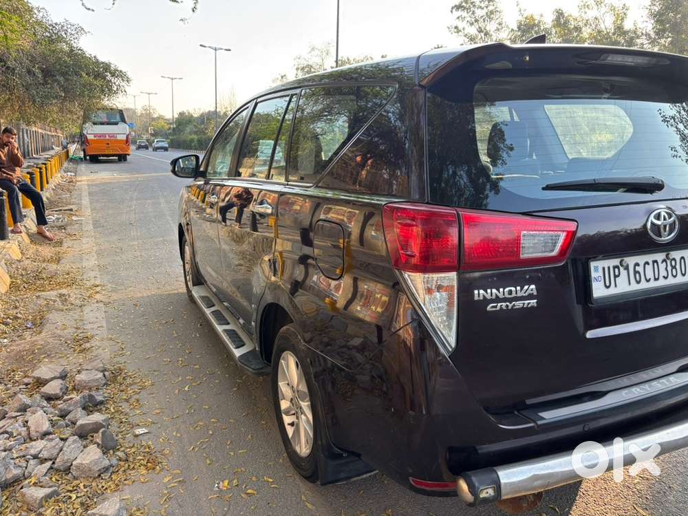 Toyota Innova Crysta