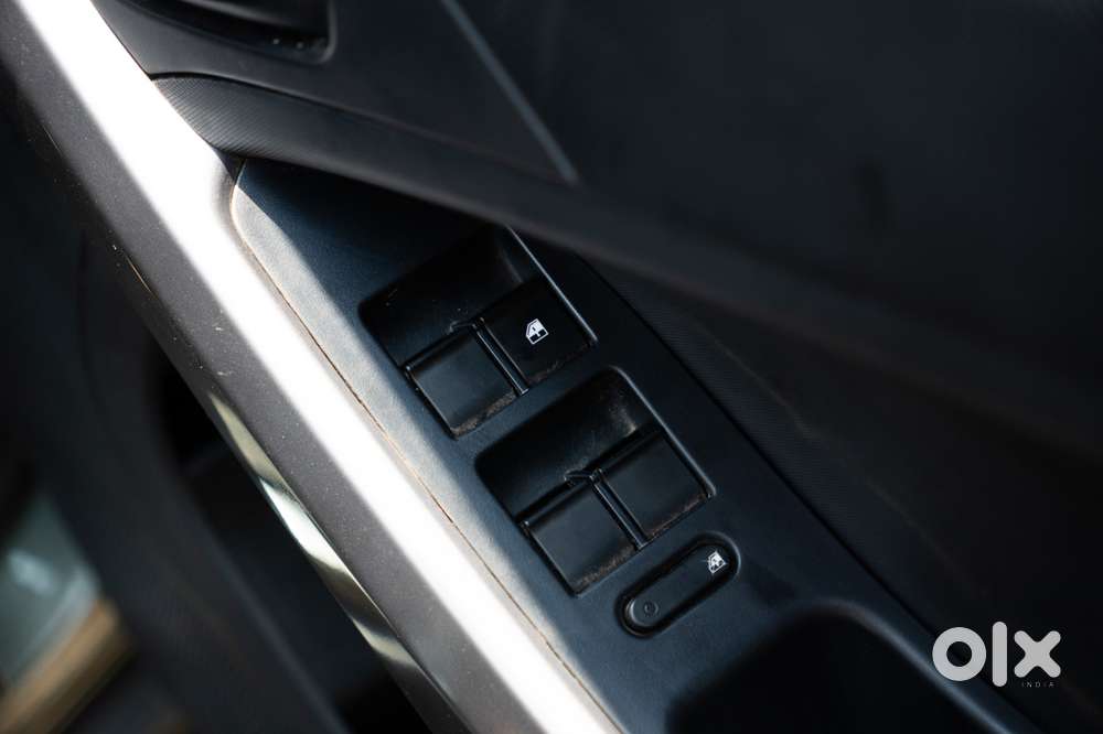 Tata Nexon 1.2 Revotron Xm (s), 2021, Petrol