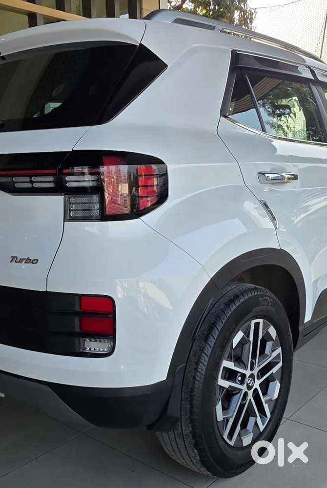Hyundai Venue 1.0 Sx (o) Turbo Dct, 2023, Petrol