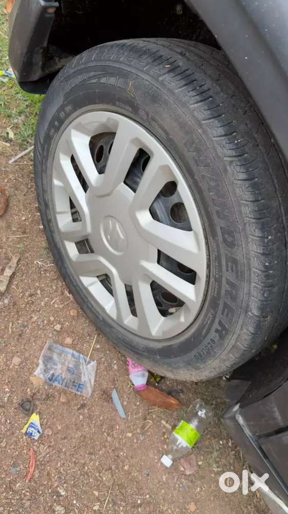 Maruti Brezza Lxi 2020 Model  Drive 80000 Km
