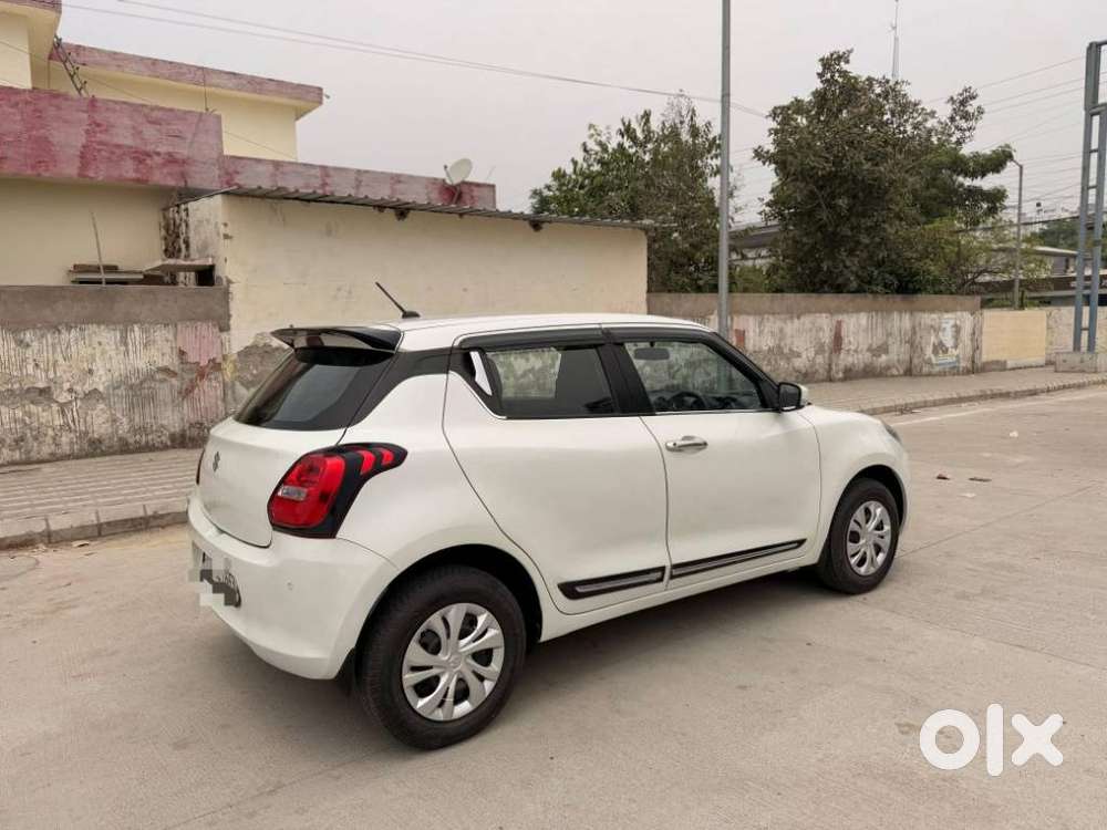 Maruti Suzuki Swift Vxi + Manual, 2021, Petrol