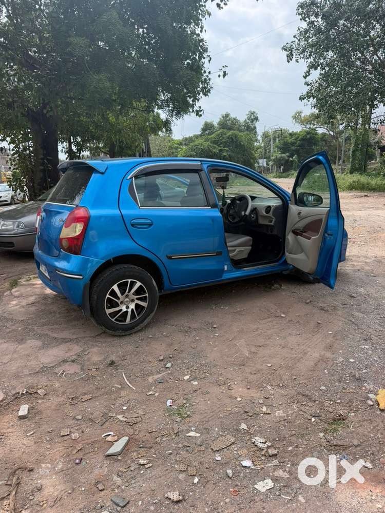 Toyota Etios Liva 2013