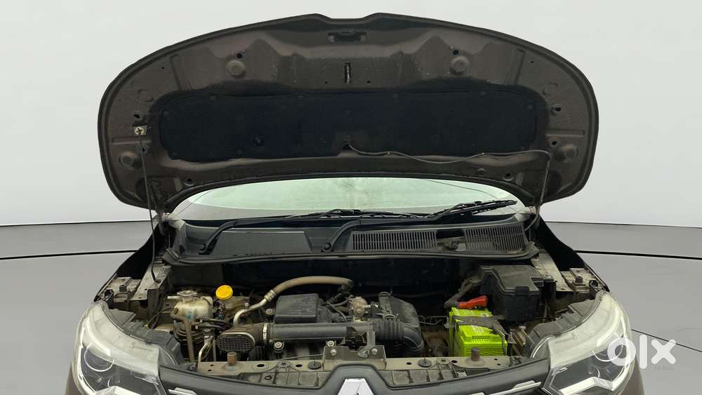 Renault Triber Rxz Easy-r Amt, 2023, Petrol