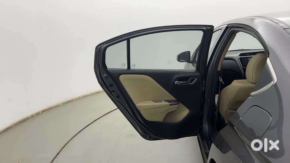 Honda City 1.5 Zx Cvt I-vtec, 2017, Petrol