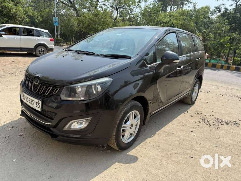 Mahindra Marazzo M6, 2018, Diesel