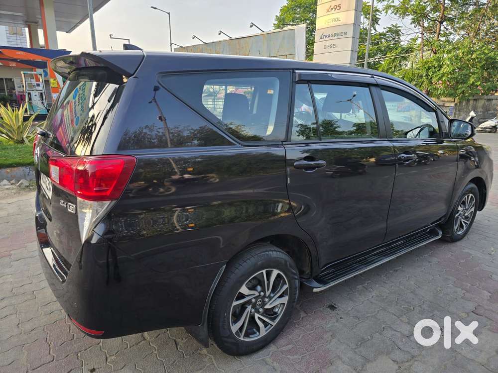 Toyota Innova Crysta [ ] 2.4 Gx At 7 Str, 2022, Diesel