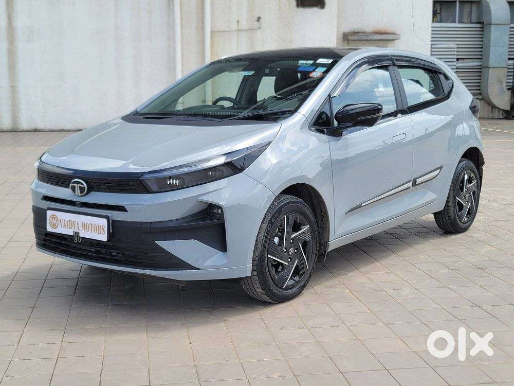 Tata Altroz Accomplished S Petrol Mt, 2026, Petrol