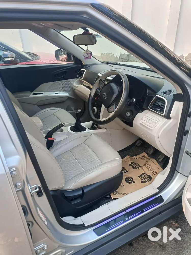 Mahindra Xuv300 2022 Petrol Well Maintained