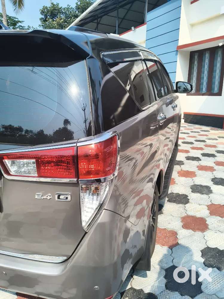 Toyota Innova Crysta 2018 Diesel 140000 Km Driven.