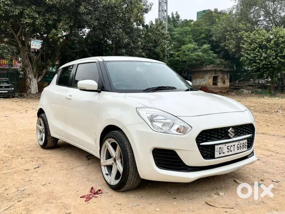 Maruti Suzuki Swift 2022 Petrol 42000 Km Driven