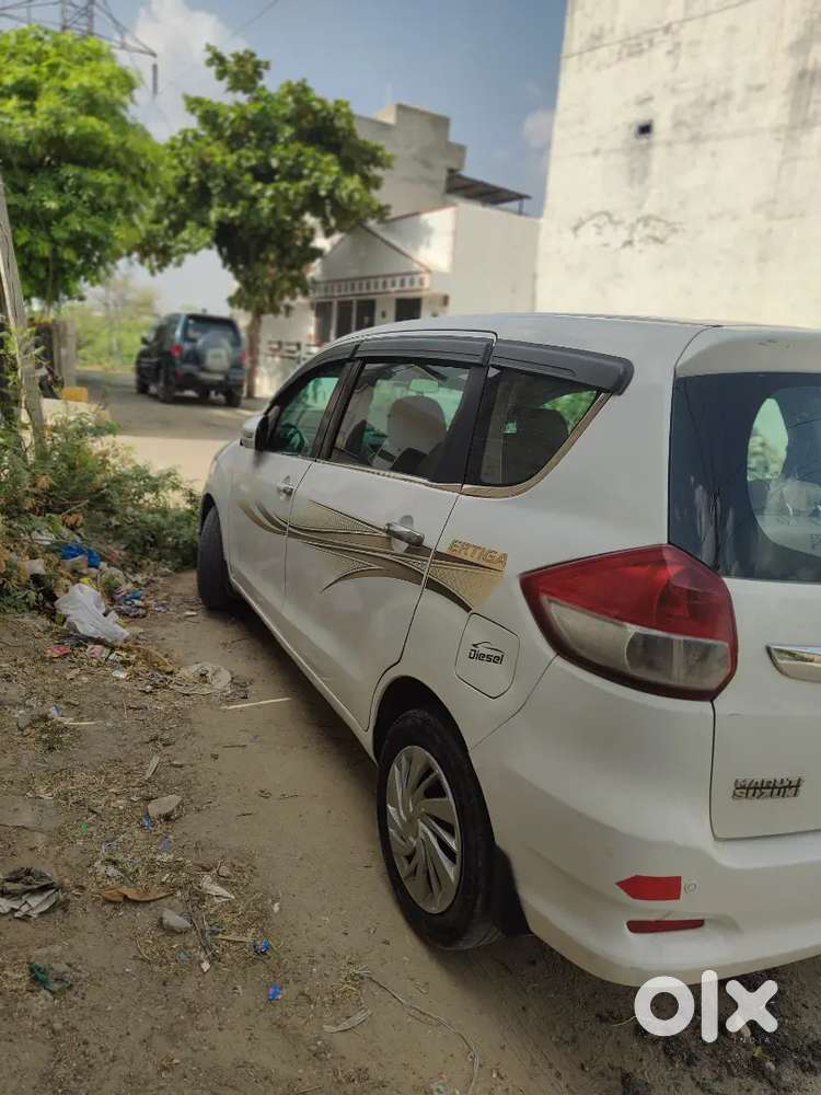 Maruti Suzuki Ertiga Vdi 2017 Hybrid