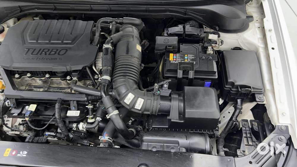 Hyundai Verna 1.5 Sx (o) Turbo Petrol Mt, 2023, Petrol