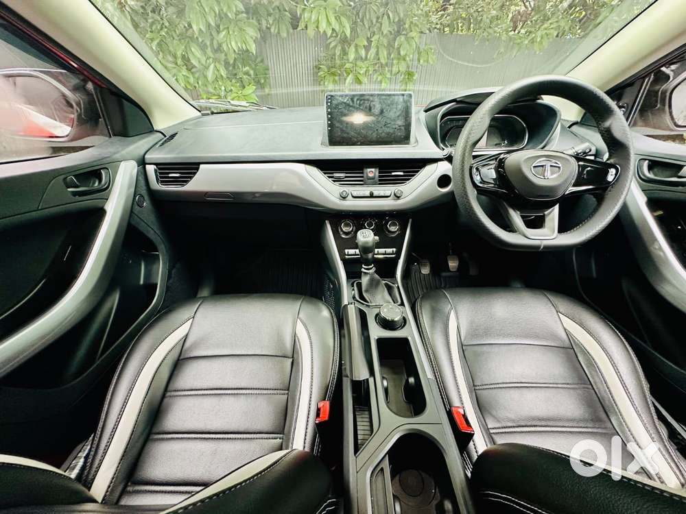 Tata Nexon 1.5 Revotorq Xm (s), 2022, Petrol