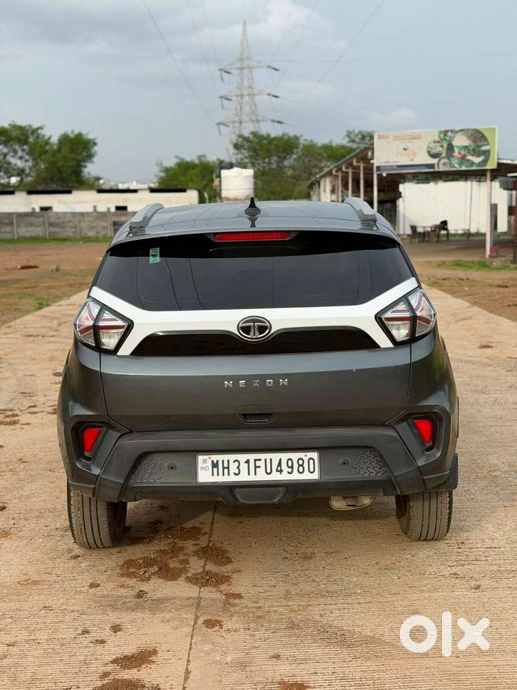 Tata Nexon, 2022, Petrol