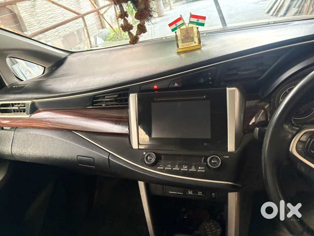 2016 Toyota Innova Crysta Zx 2.4 Diesel Manual | Single Owner