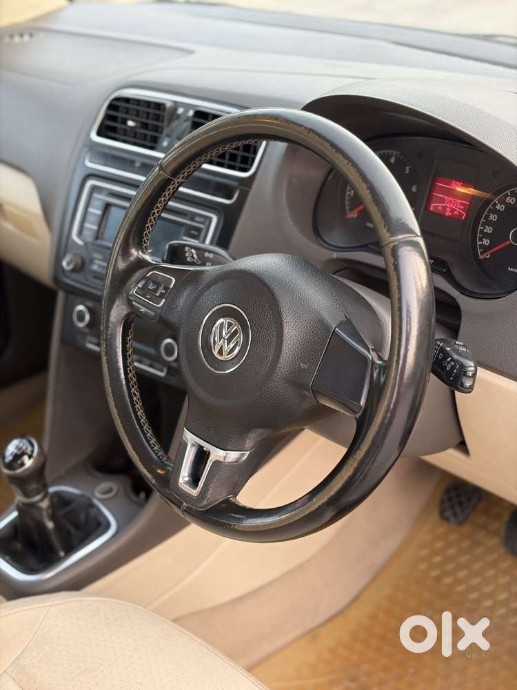 Volkswagen Vento 2010-2013 Petrol Highline, 2013, Petrol