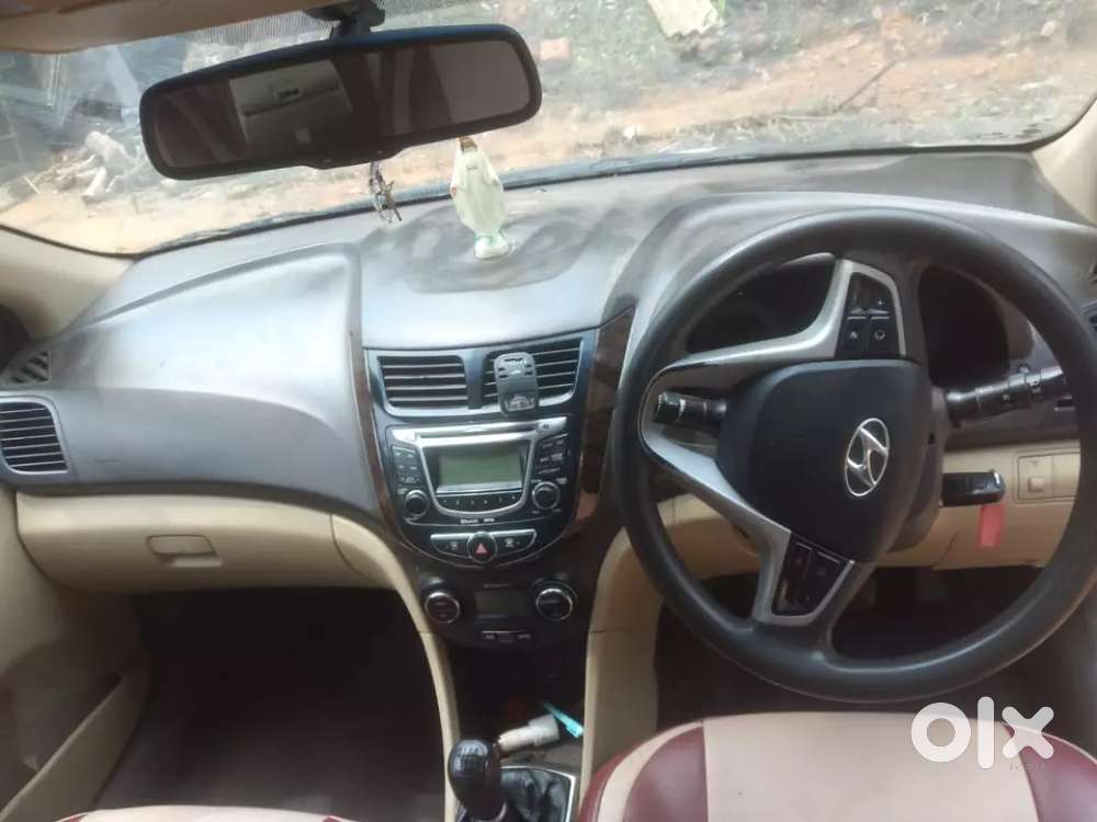Hyundai Verna 2012