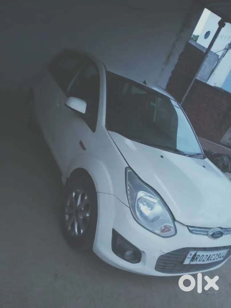 Cng Pass Nhi H But Fitted Hai