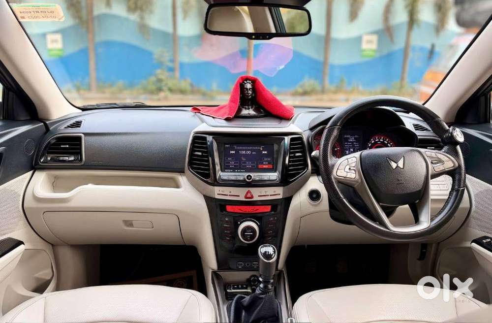 Mahindra Xuv300 W8 Option Diesel, 2023, Diesel