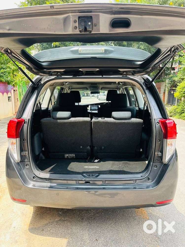 Toyota Innova Crysta 2.4 V 7 Str, 2018, Diesel