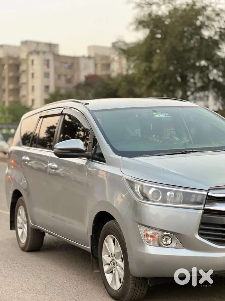 Innova Crysta Deisel Manual V Model