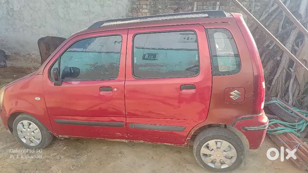 Gadi Me Koi Kami Nhi H Bhut Badiya Gadi H