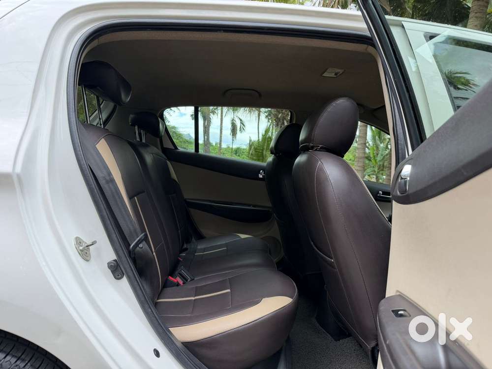 Hyundai I20 Sportz Option 1.4 Crdi, 2012, Diesel