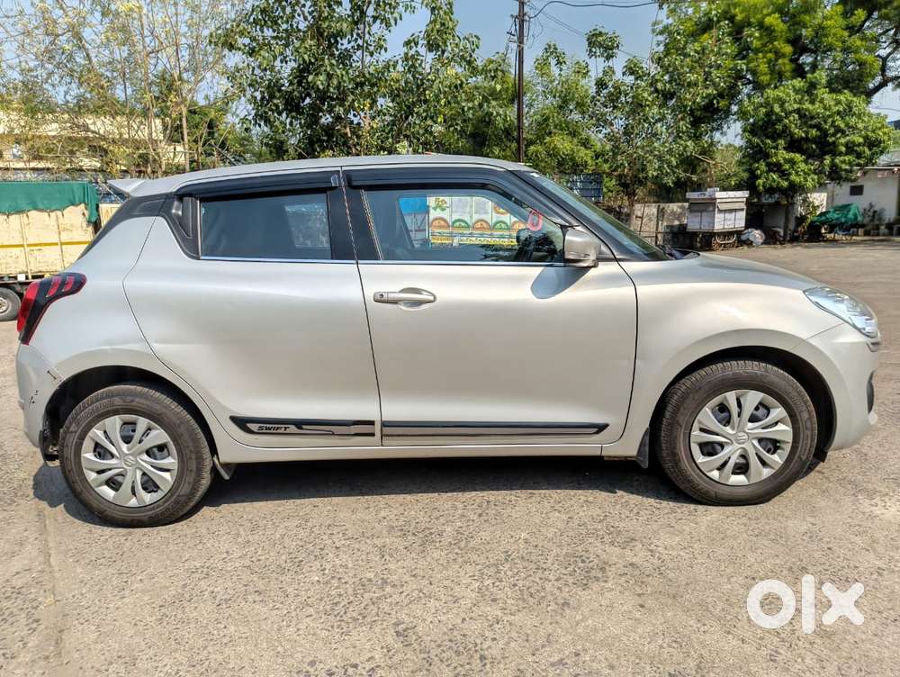 Maruti Suzuki Swift Vxi + Manual, 2018, Petrol