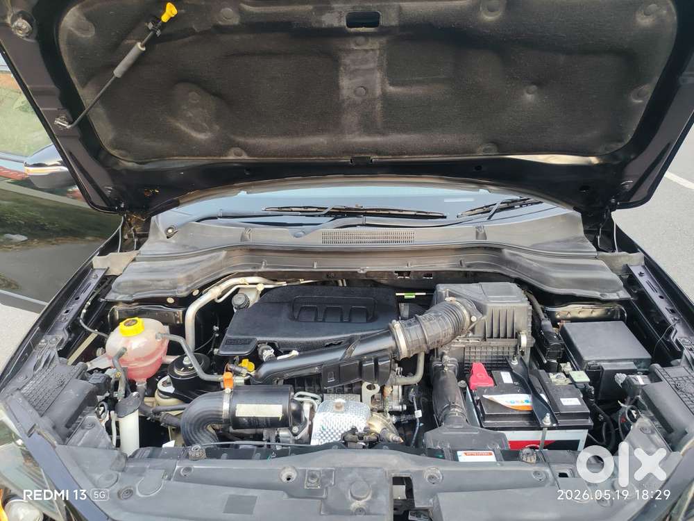 Mahindra Xuv 3xo Mx3, 2024, Petrol