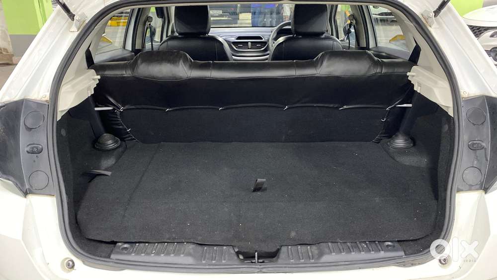 Tata Altroz Xe Cng, 2024, Cng & Hybrids