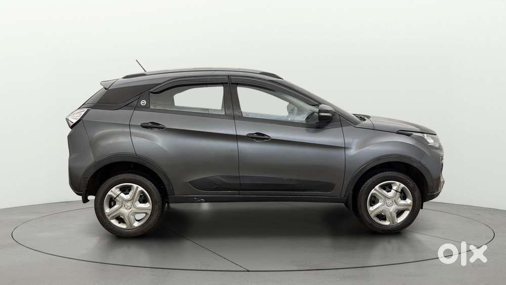 Tata Nexon 1.5 Revotorq Xma Amt, 2023, Petrol