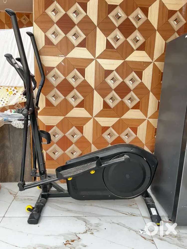 Domyos EL520B Elliptical, Decathlon Cross Trainer with 6kg