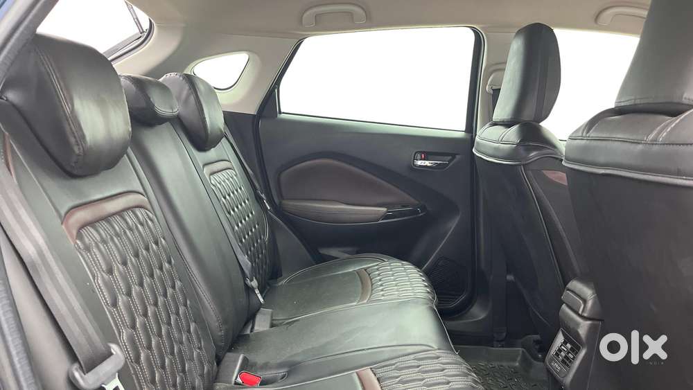 Maruti Suzuki Fronx Alpha 1.0l Turbo 6 At, 2023, Petrol
