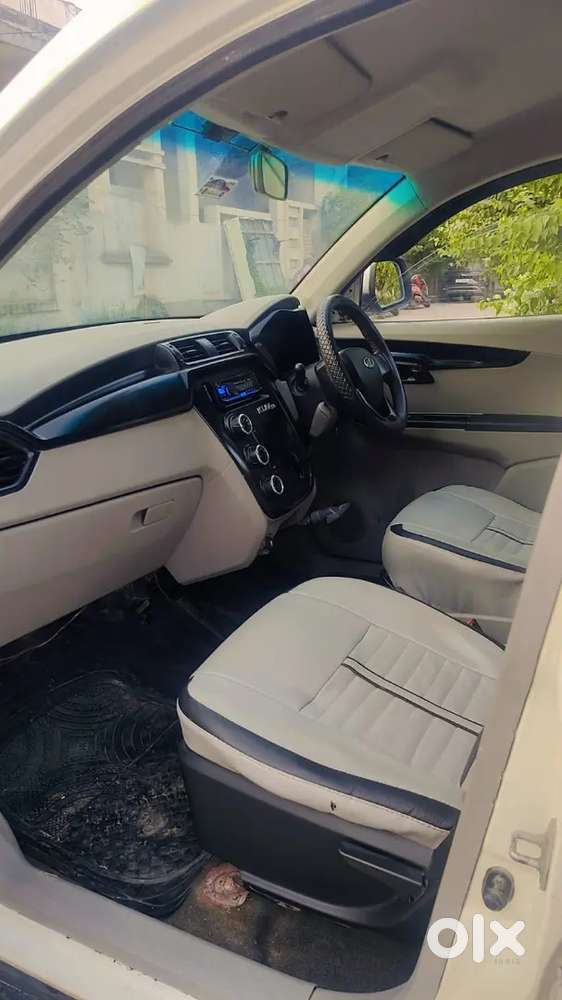 Mahindra Kuv 100 2017 Car
